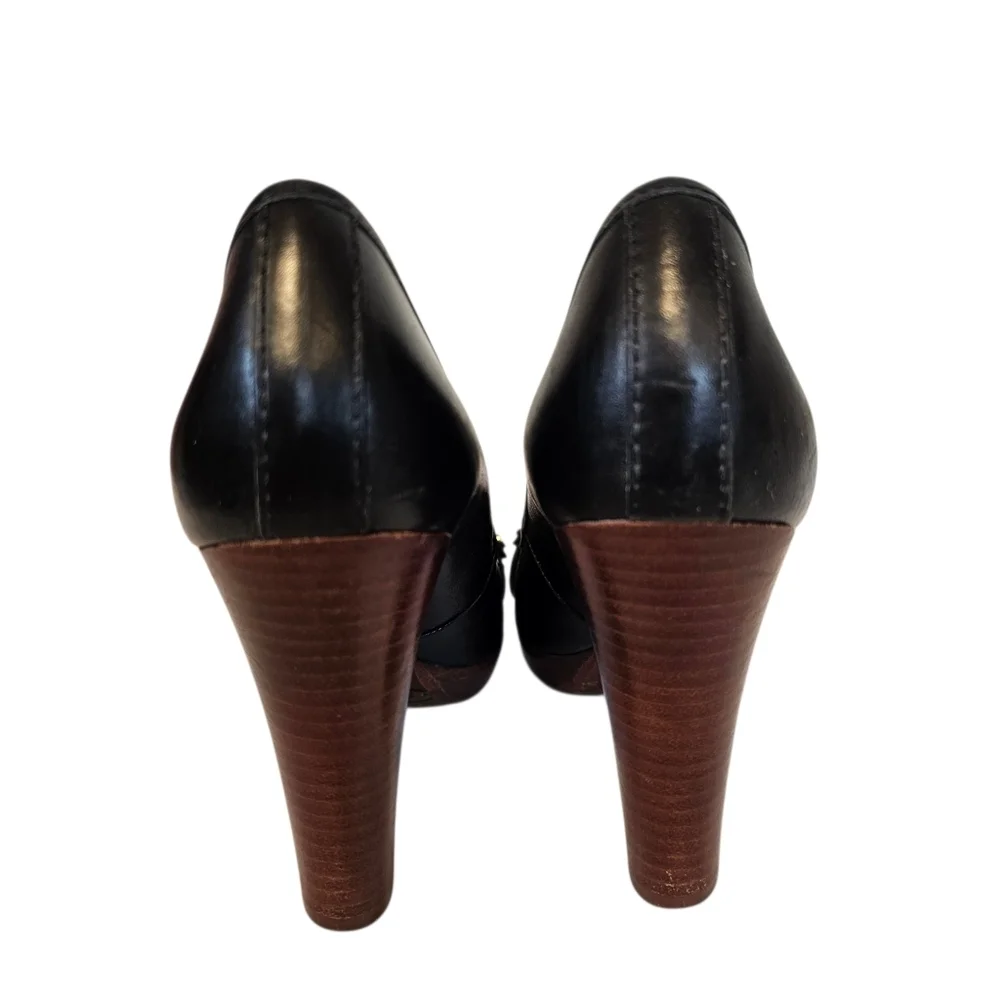 Tory Burch Wooden Tall Heel Calista Pumps Gold Logo